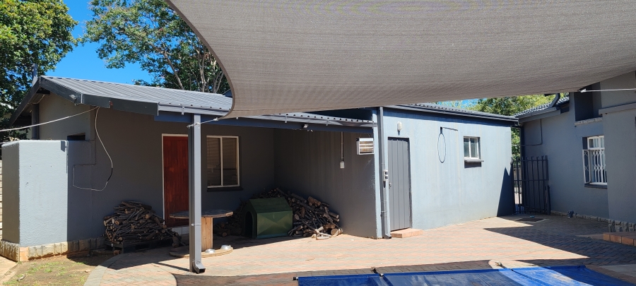 5 Bedroom Property for Sale in Parys Free State